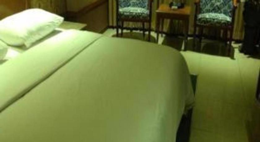 Hotel Banjarmasin International Bagian luar foto